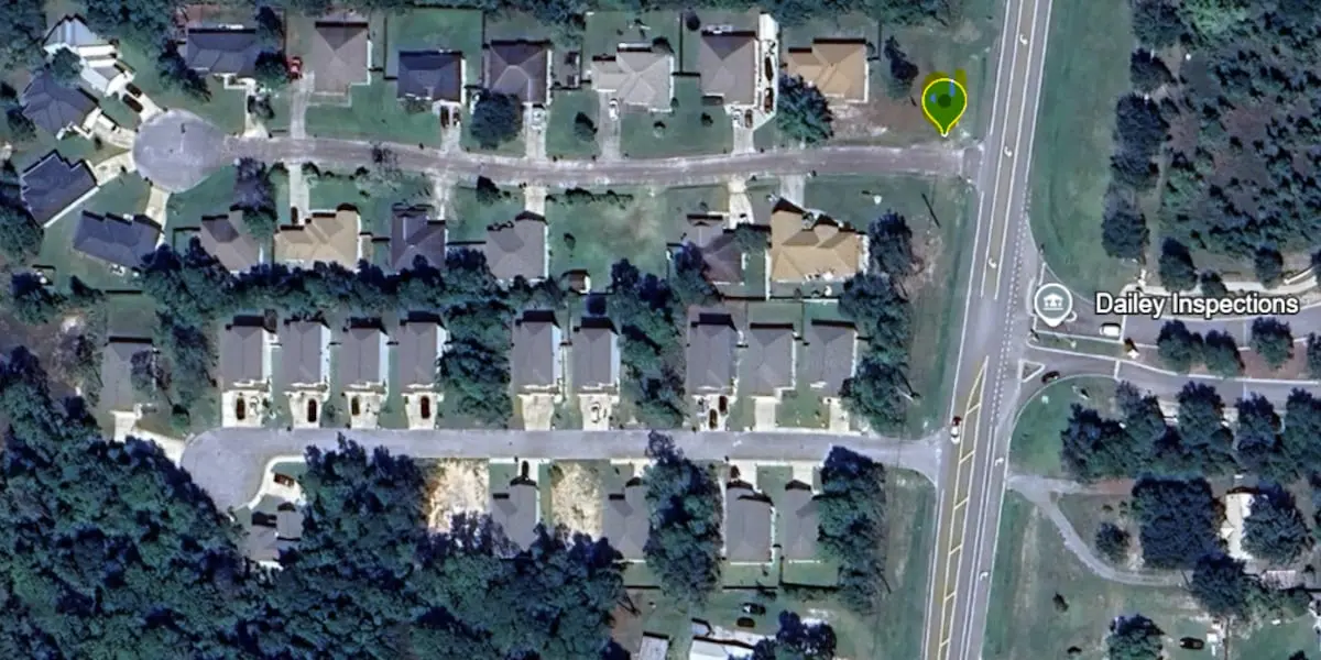 One Lane of Village Lane to Close for Drainage Pipe Installation Sept. 8-10